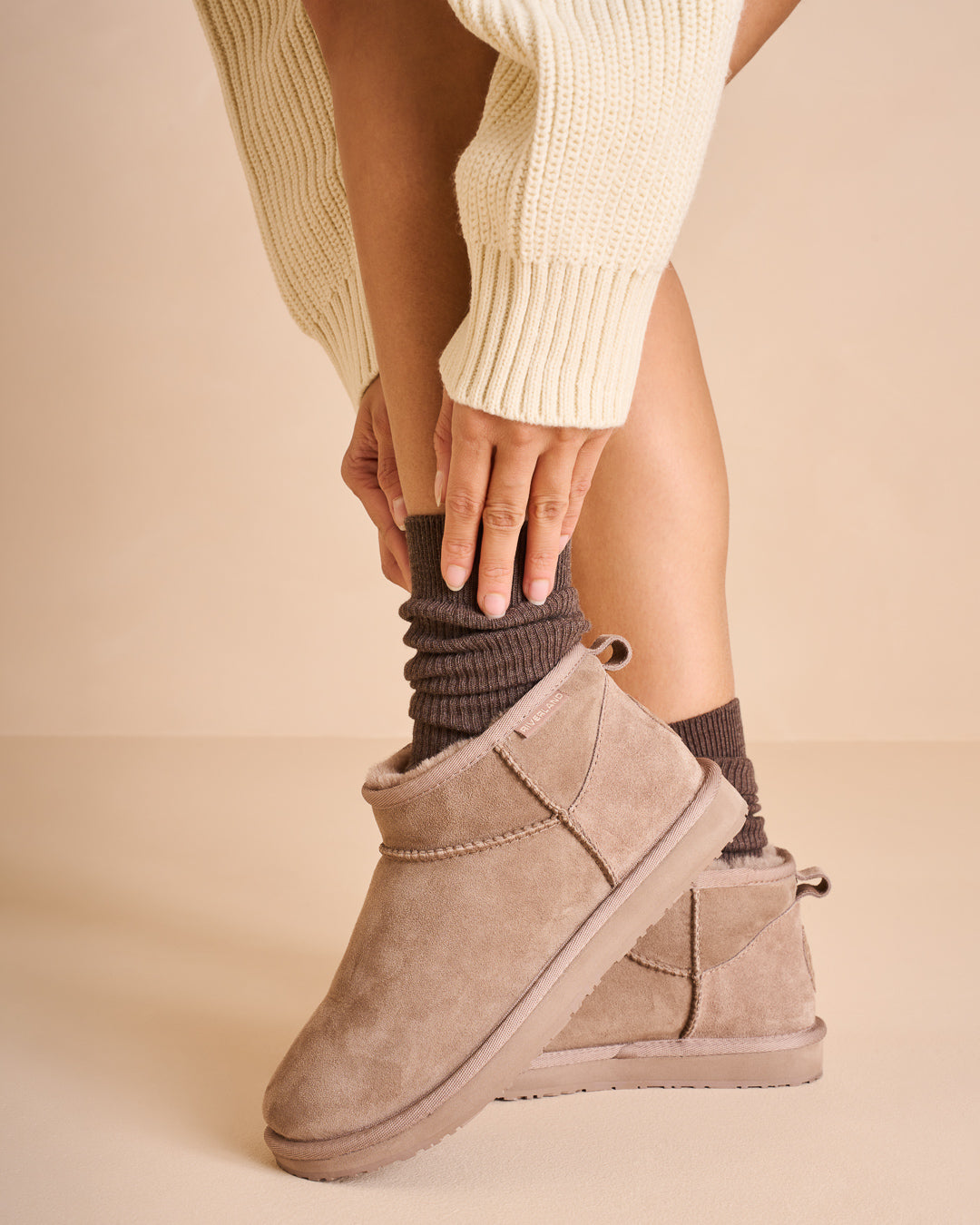 Yellow Shoes | Women's Winter Boots | LEGEND  - RIVERLAND HERITAGE | 120337-25